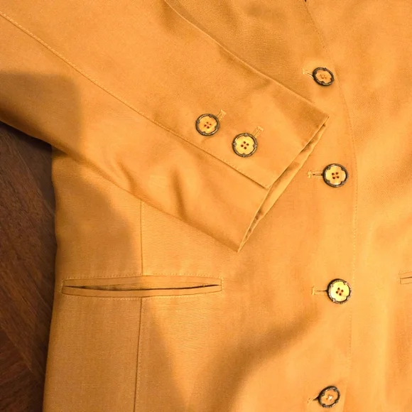 Harve Bernard Gold Skort Woman’s Business Suit, Size 12 Petite - Picture 8 of 11